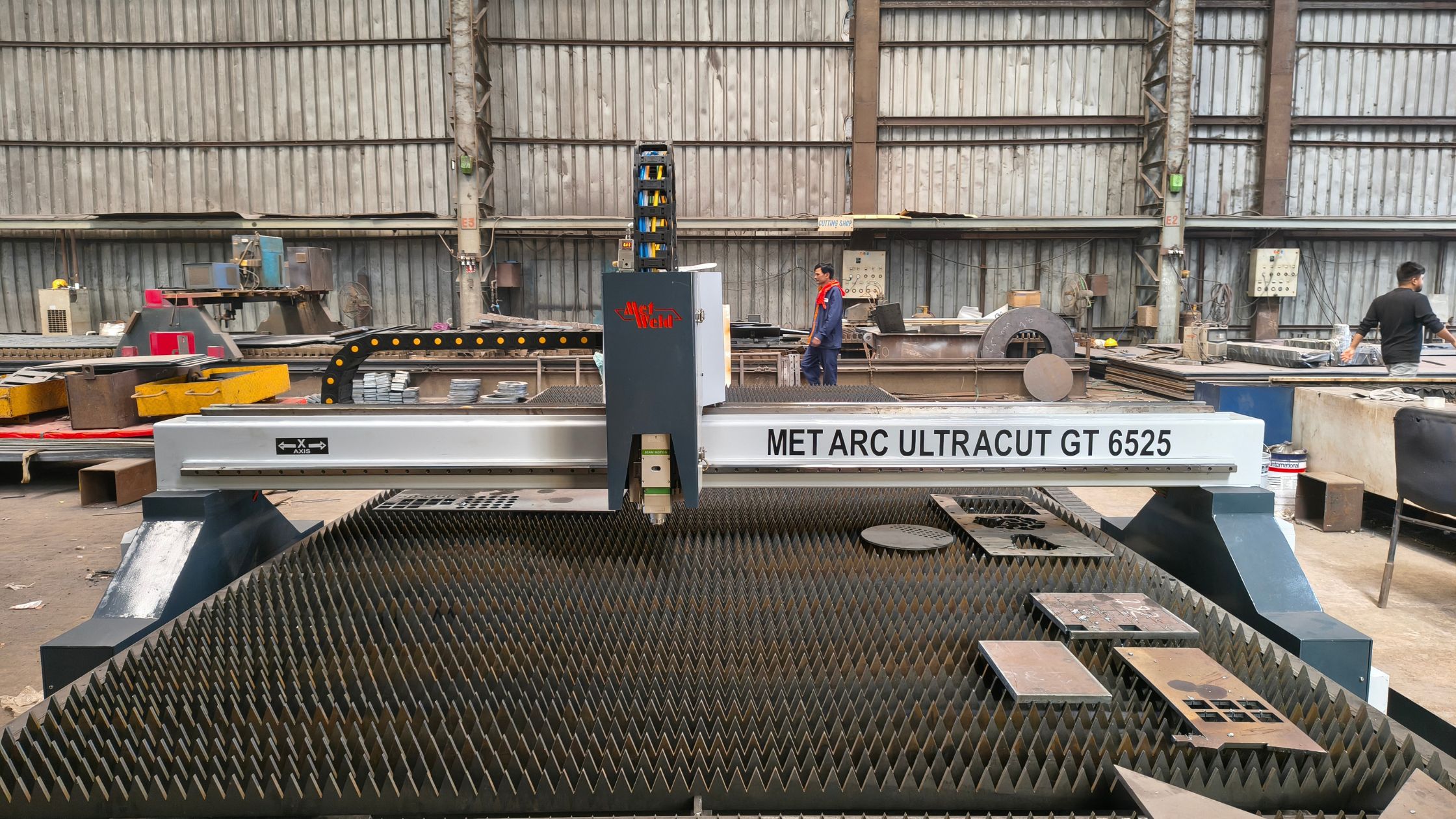 How CNC Laser Cutting Machines Improve Production Efficiency in Fabrication Units